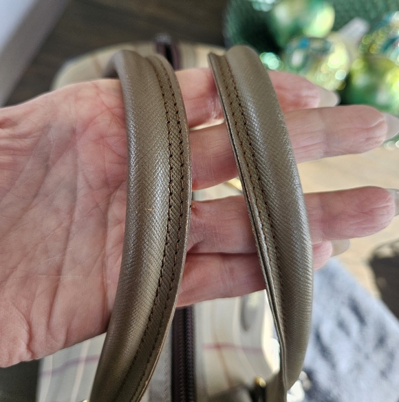 Burberrys Travel Bag With Dustbag And Scarf - Picture 9 of 11